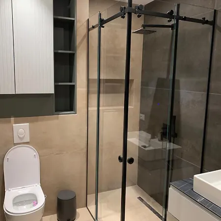 New Villa Tirana