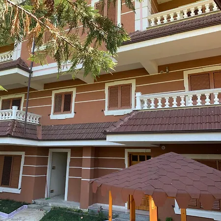 New Villa Tirana